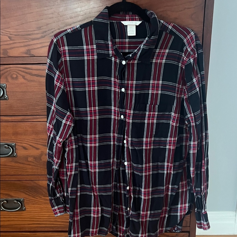 H&M Women's Plaid Button Down Shirt - Black and Red